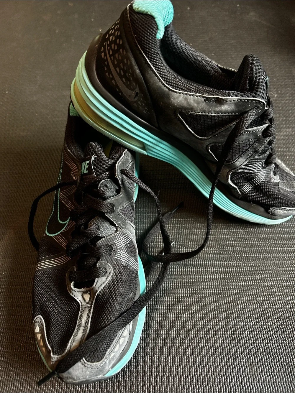 Nike LunarGlide Women’s Size 8 Black Turquoise Running Shoes